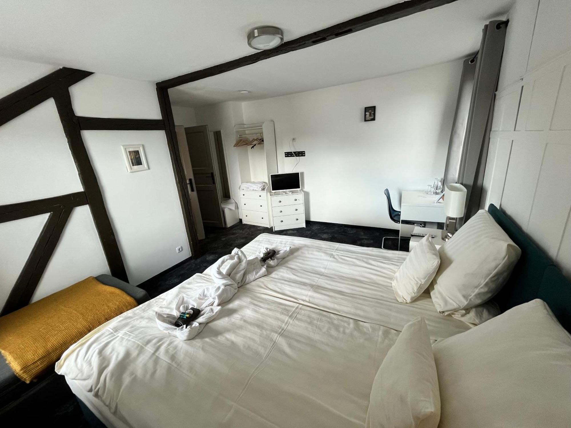 Riverside Inn Oderberg Экстерьер фото