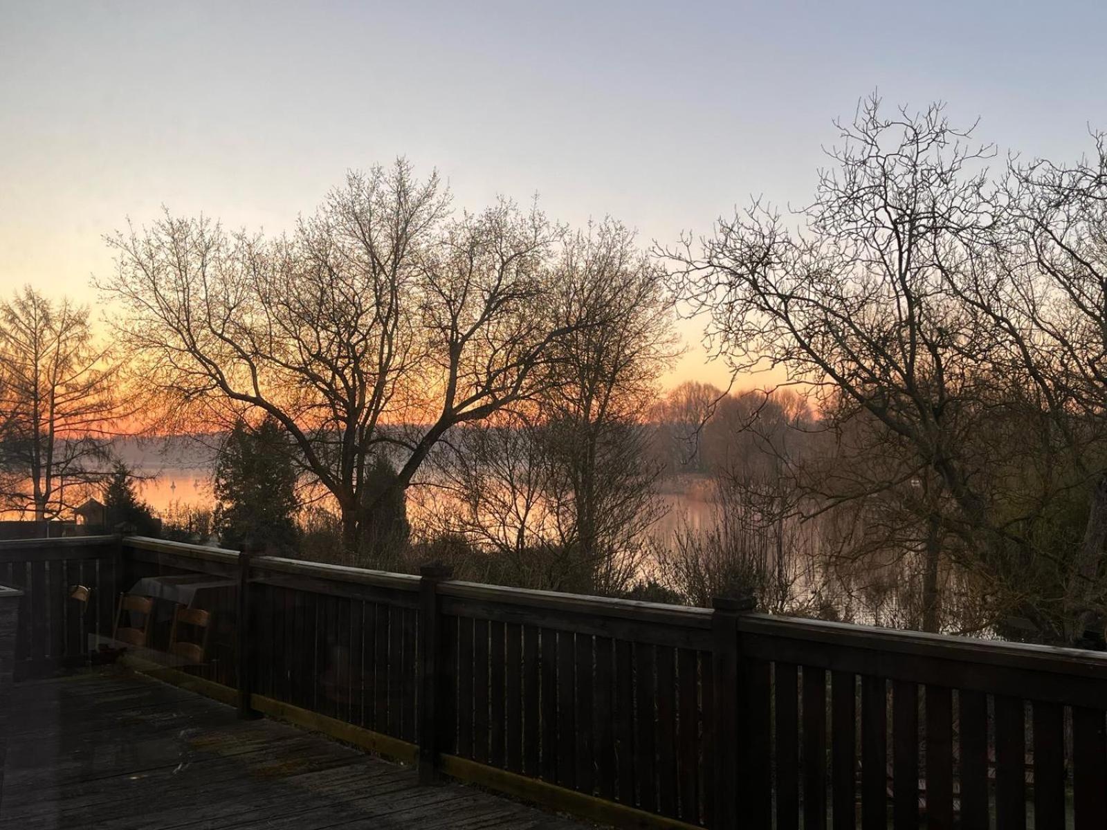 Riverside Inn Oderberg Экстерьер фото