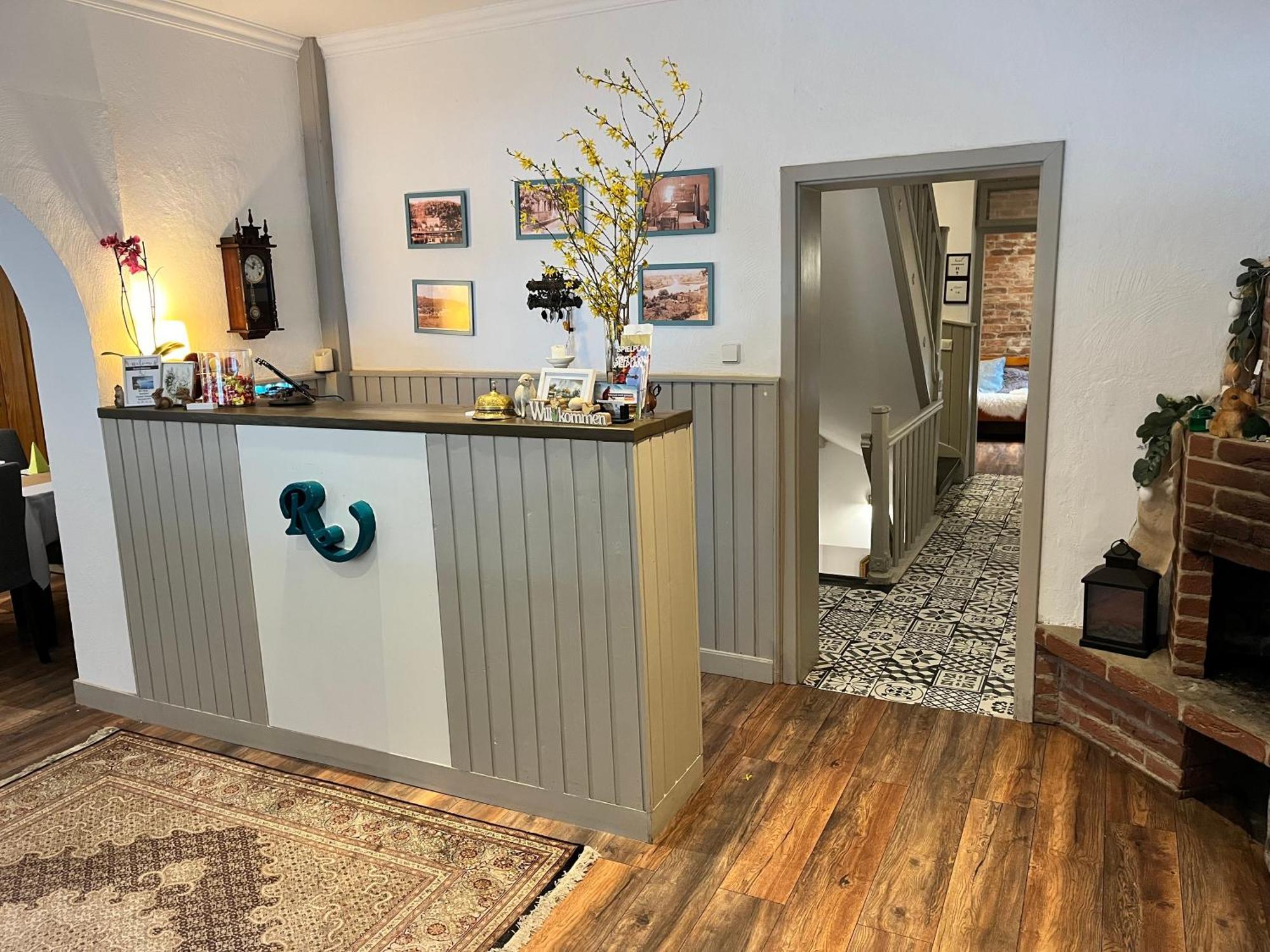 Riverside Inn Oderberg Экстерьер фото